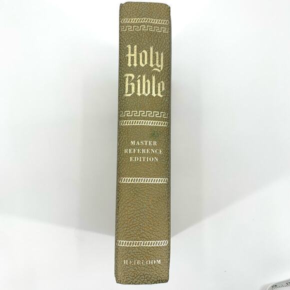 Copyright 1971 Ornate Holy Bible King James Master Reference Heirloom Edition - Picture 15 of 16